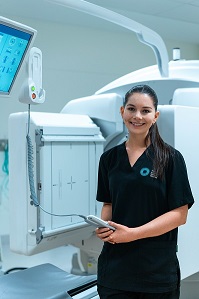 Medical imaging machine with clinician